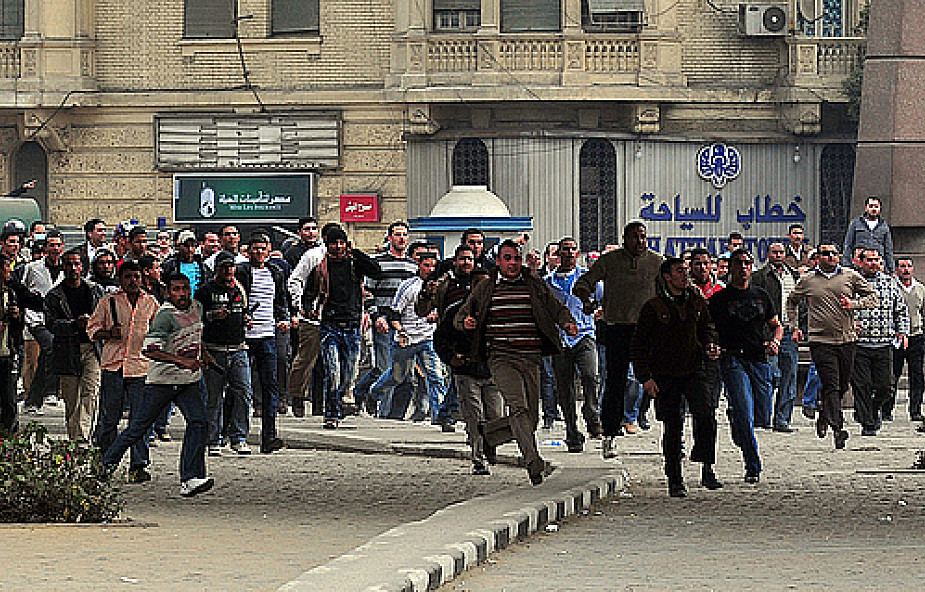 Ponad 20 ciał w Aleksandrii. W Kairze strzały