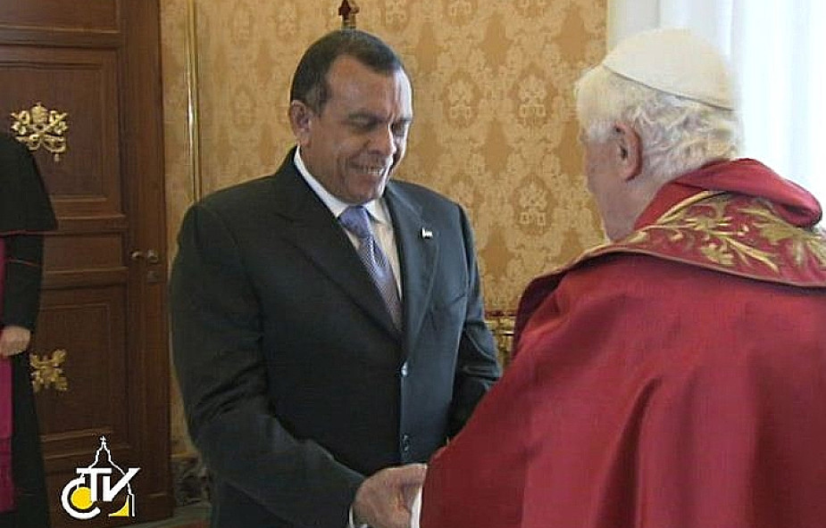 Papież przyjął prezydenta Hondurasu