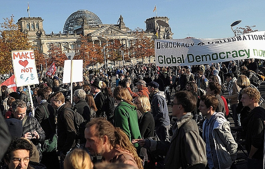 Berlin: 5 tys. "oburzonych" przed siedzibą EBC