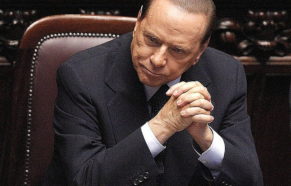 Berlusconi potępił zamieszki "oburzonych"