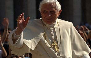 Papież wyraża wdzięczność abp. Zimoniowi
