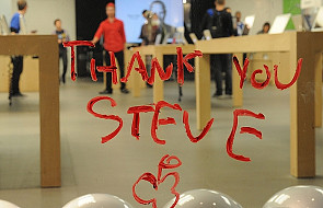 Chiny: 35 mln mikroblogów dla Steve'a Jobsa