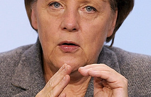 Merkel i Sarkozy wzywają Grecję do reform