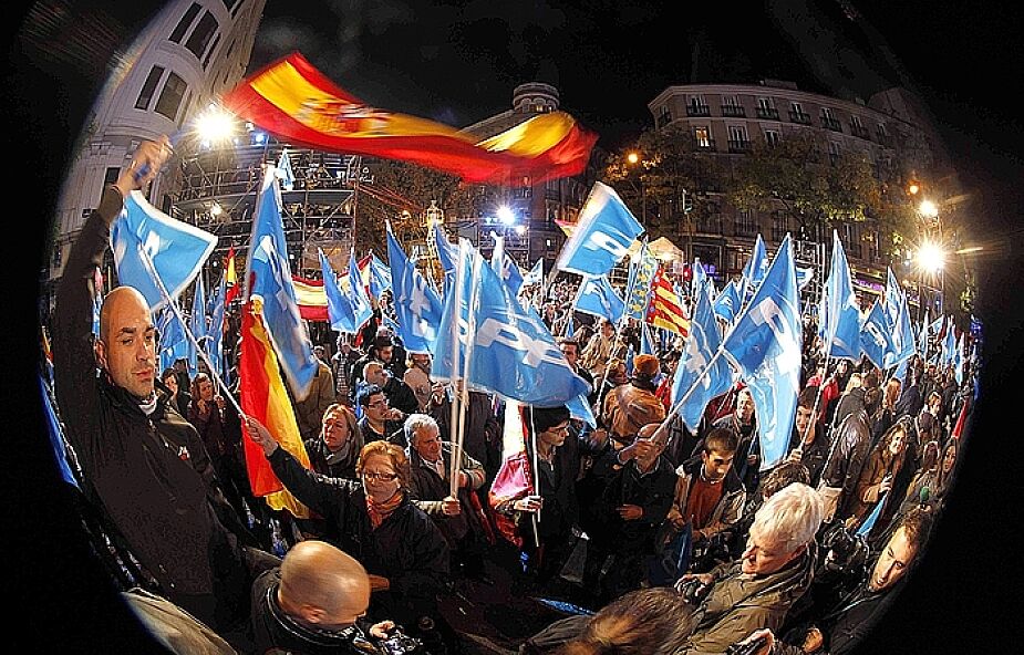 Hiszpania: opozycyja zdobyła 43,5 proc. głosów
