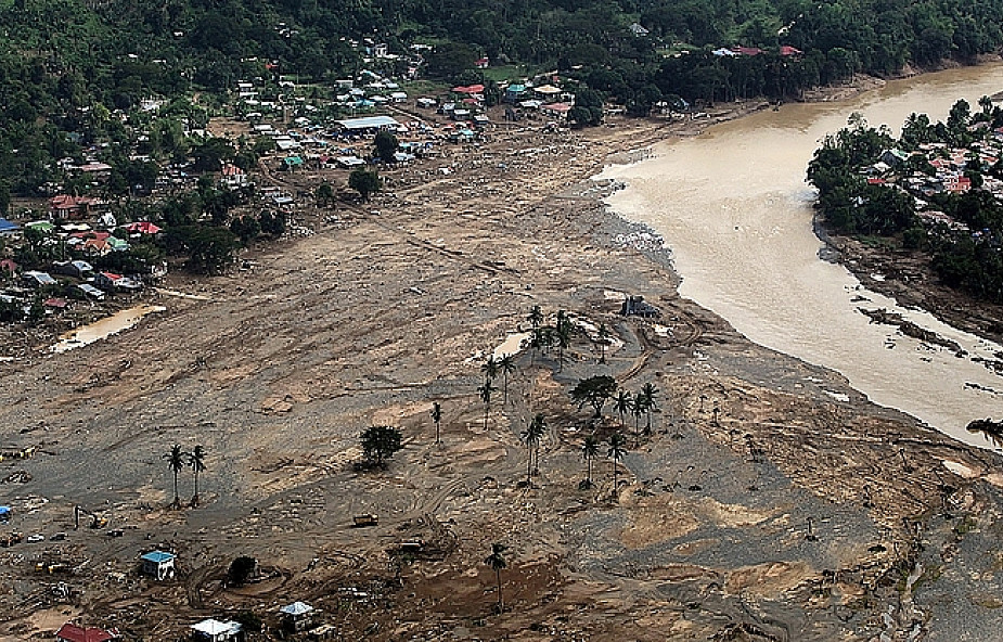 Ponad tysiąc ofiar powodzi na południu Filipin
