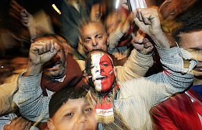 Egipcjanie wciąż świętują na placu Tahrir