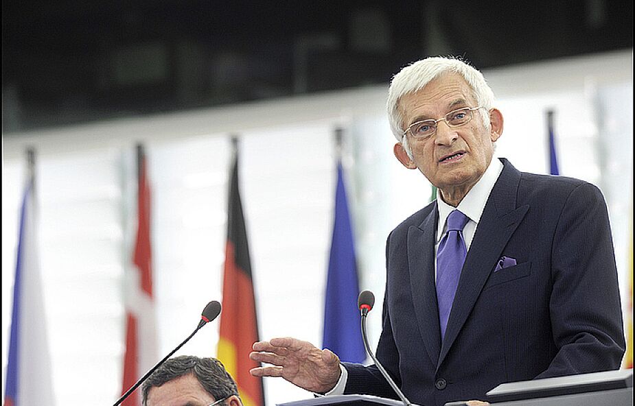 Buzek potępił wyrok wobec Andrzeja Poczobuta