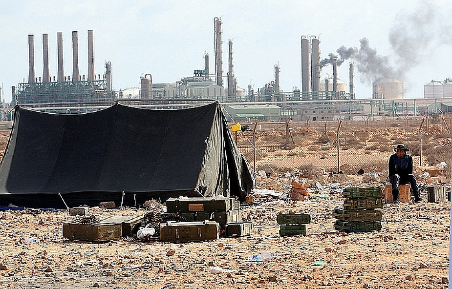 Libijski przemysł naftowy zmniejszył produkcję 