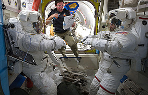 Astronauci zakończyli kosmiczny spacer