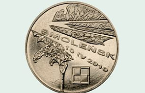 "ŻW": smoleńska moneta z lotniczym błędem