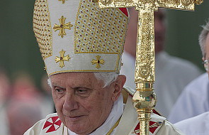 Benedykt XVI odprawił liturgię Wigilii Paschalnej