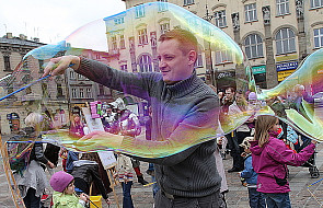 Kraków: bańki mydlane poszybowały do nieba
