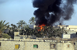 Libia: Kadafii ostrzeliwuje Misratę i Jafran