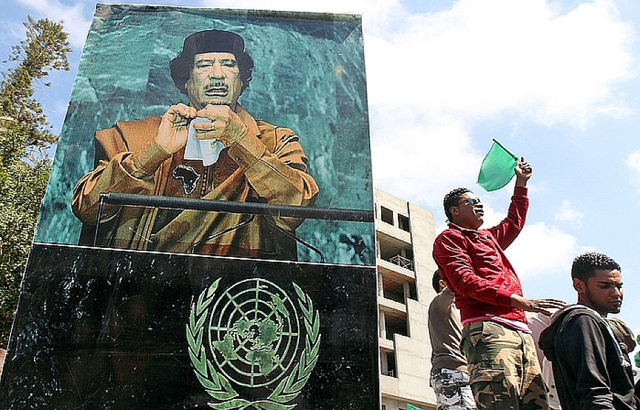 Synowie Kadafiego dążą do odsunięcia ojca