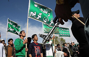 Afganistan: protesty przeciwko spaleniu Koranu 