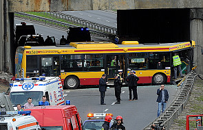 Po wypadku autobusu 32 osoby w szpitalach