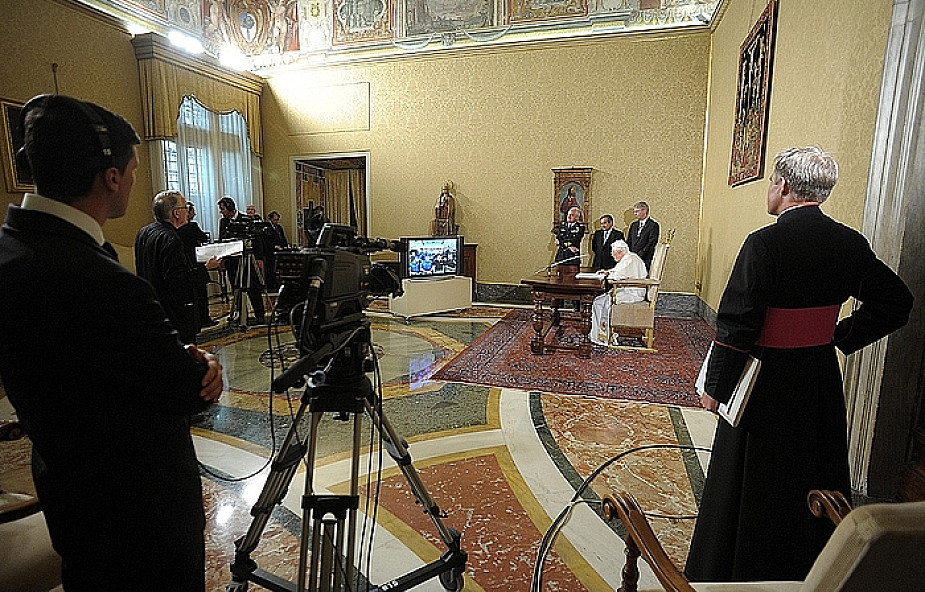 "L'OR" o rozmowie papieża z astronautami