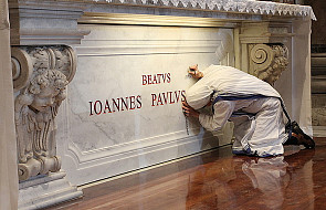 Grób Jana Pawła II można zobaczyć w internecie