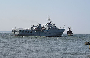 Polski okręt ORP ratuje emigrantów z Afryki