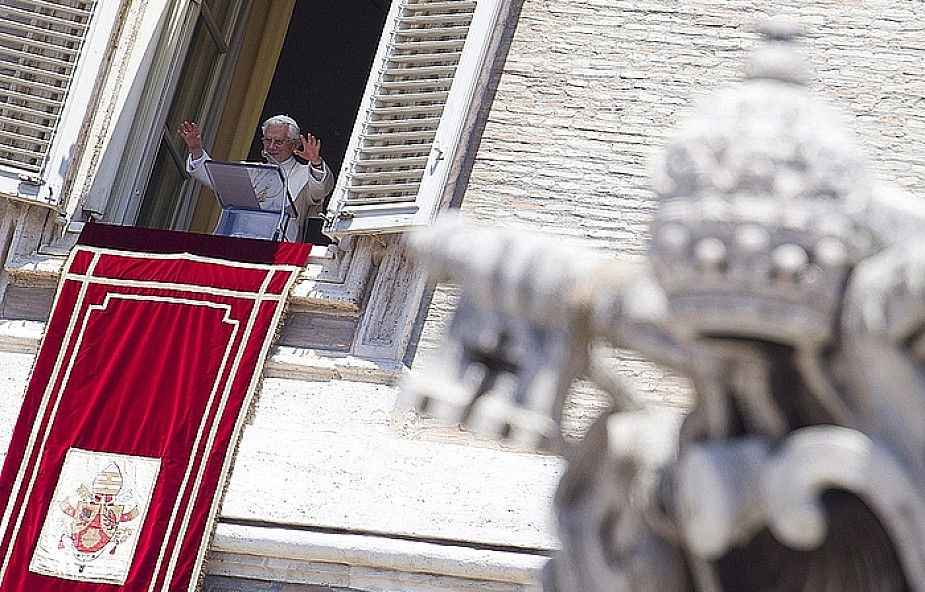 Benedykt XVI: Eucharystia to skarb Kościoła