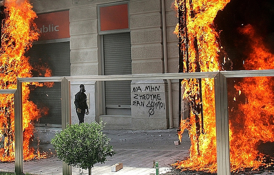 Demonstracje i starcia z policją w Grecji