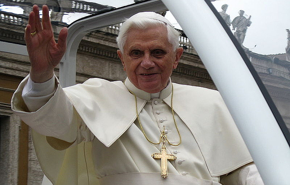 Papież Benedykt XVI udał się do Chorwacji