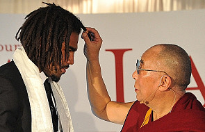 Dalajlama: świat skupia się na pieniądzu