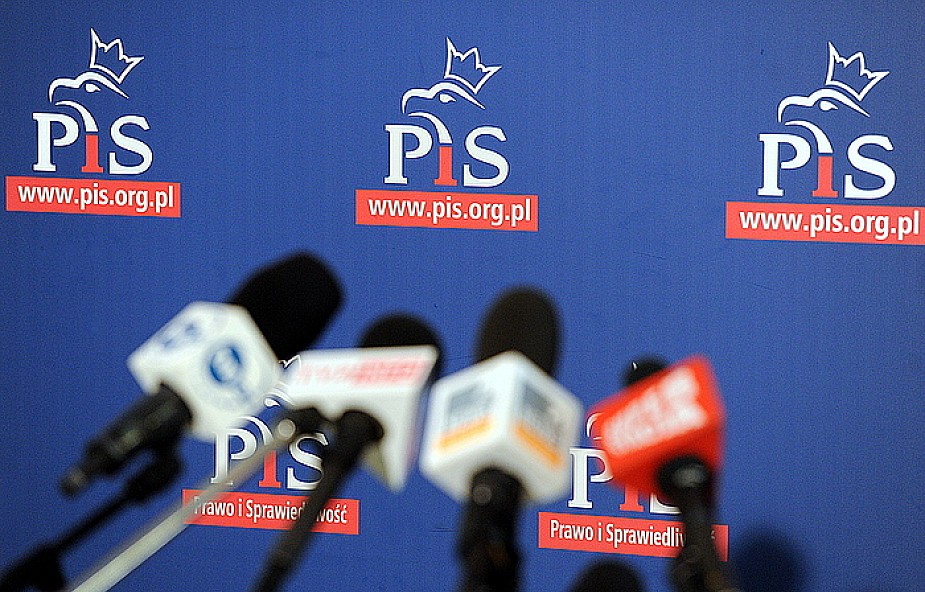 "Rz": PiS zaatakuje rząd Tuska spotami