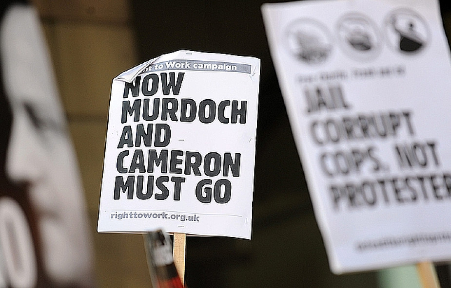 "Murdoch-apokalipsa" pogrąży Camerona?