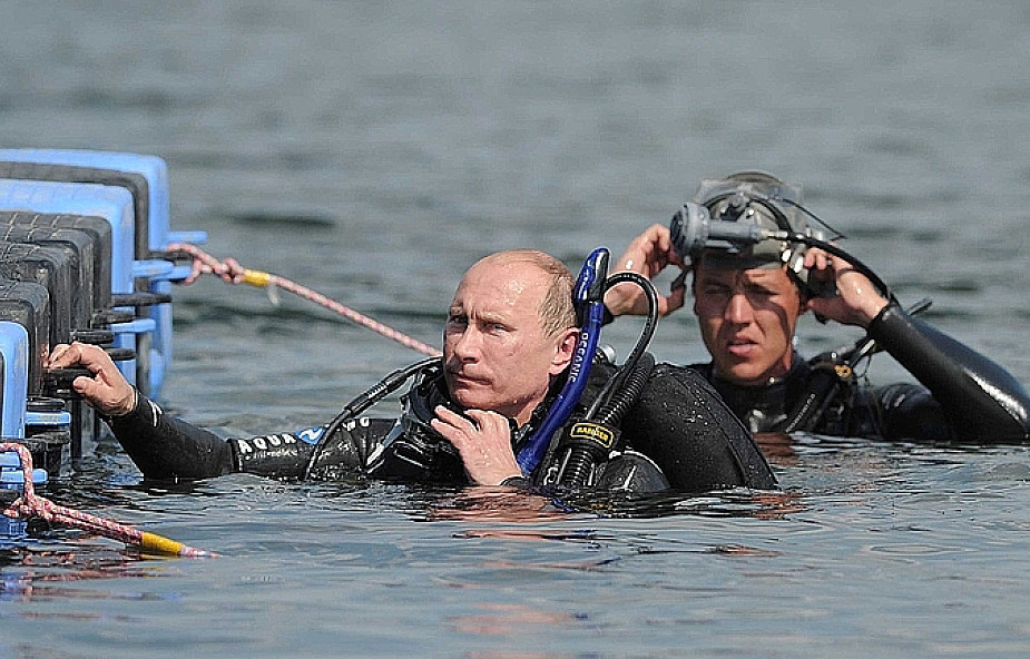 Putin-nurek promuje krajową turystykę