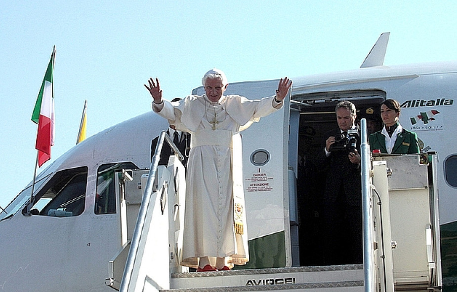 Benedykt XVI przybył do Madrytu