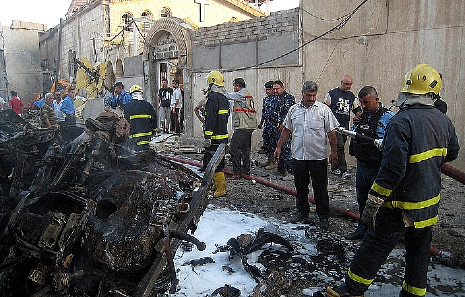 Irak: bomba przed kościołem raniła 20 osób
