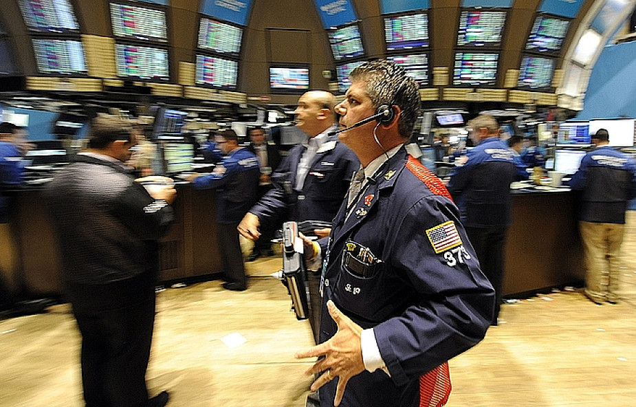 Wall Street: Dług w górę, rynek finansowy w dół