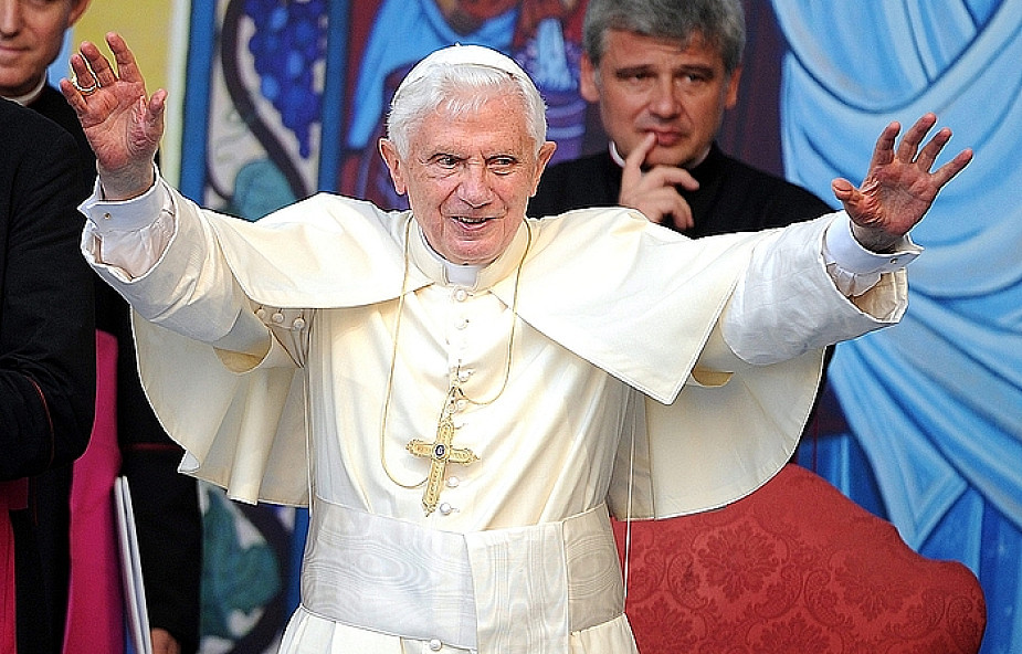 Prasa o zarzutach wobec papieża: "Absurd"