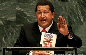 Chavez udał się na Kubę na chemioterapię