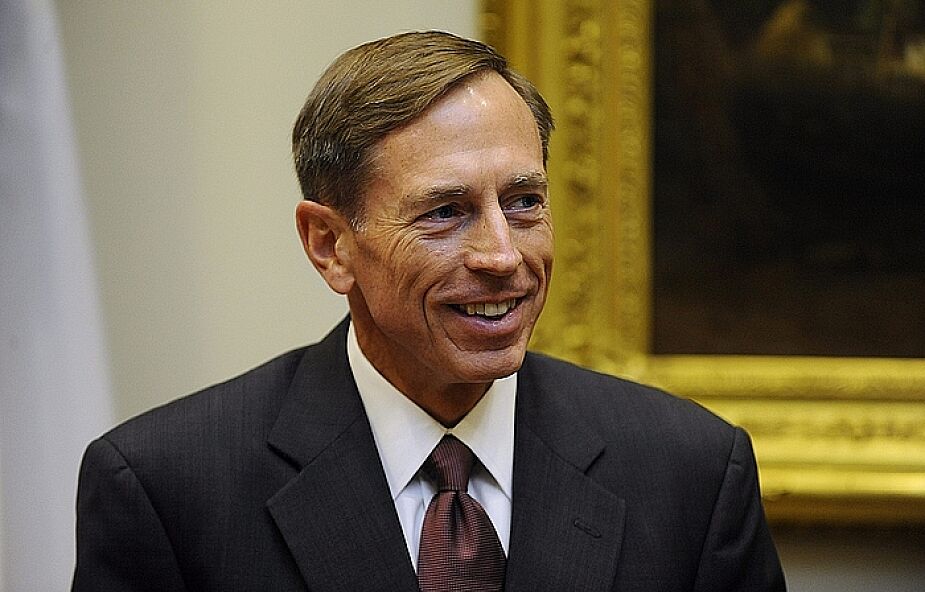 Petraeus zaprzysiężony na nowego szefa CIA
