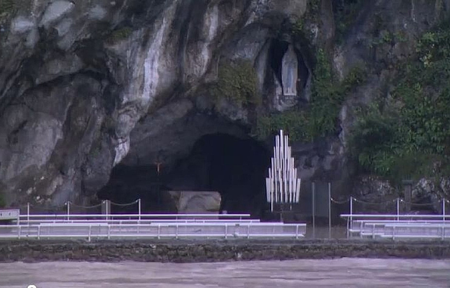 Podtopione Lourdes: ewakuowano pielgrzymów
