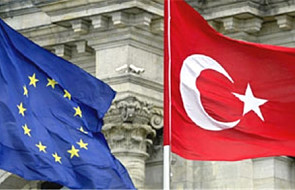 UE straci Turcję jeśli nie przyjmie jej do 2023