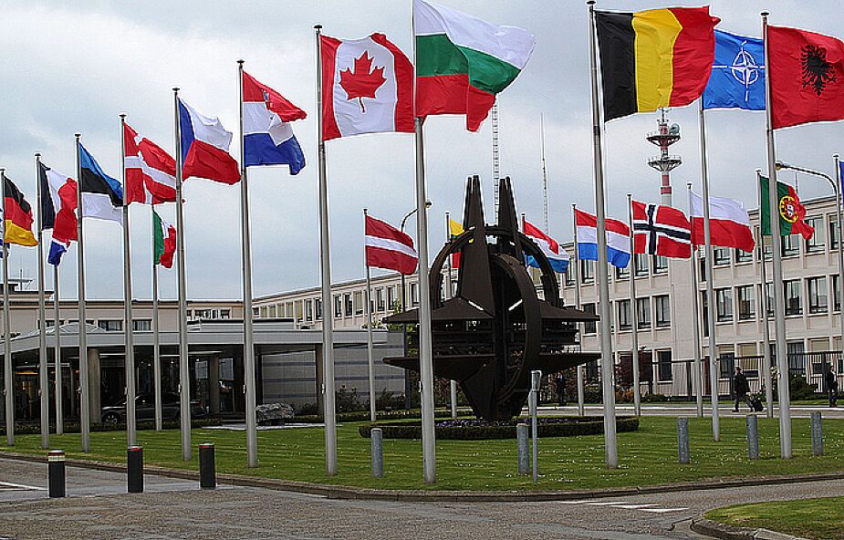 Rozmowy ministrów obrony NATO
