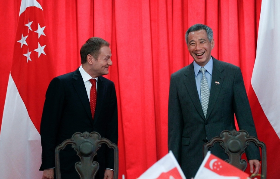 Tusk spotkał się z premierami Tajlandii i Japonii