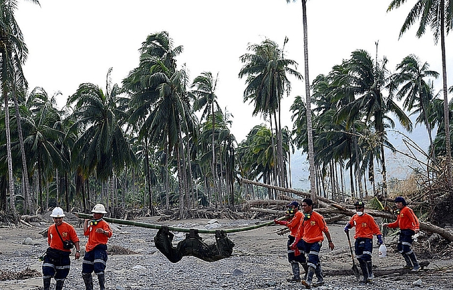 Filipiny: wzrasta liczba ofiar tajfunu Bopha