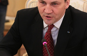 Sikorski: trzymam ministra Ławrowa za słowo