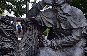 Białoruś: Kolęda przy pomniku Mickiewicza