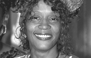 Żal i szok po śmierci Whitney Houston