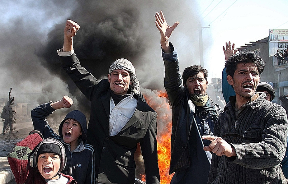 Gorący protest przeciwko spaleniu Koranu