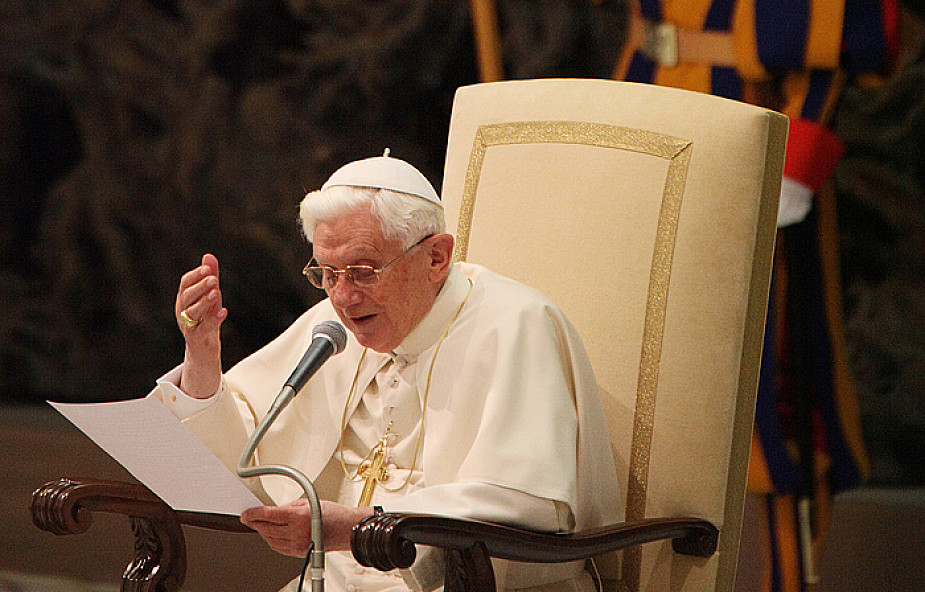 Papież wzywa kapłanów do pokory