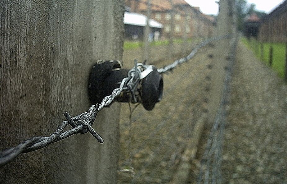 Amerykanie chcą zagrabić barak z Birkenau