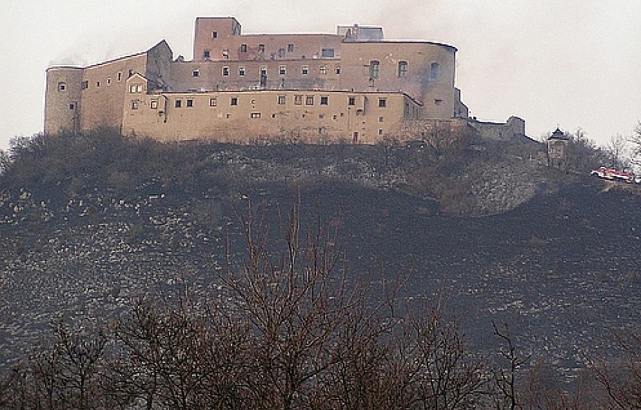 Pożar poważnie zniszczył zabytkowy zamek