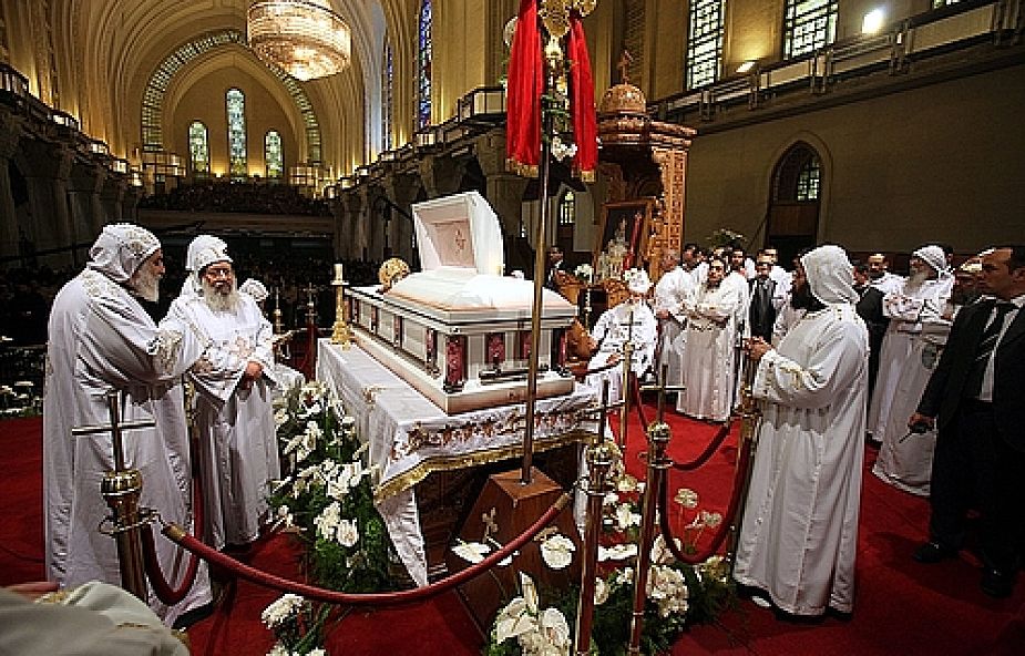 Egipt: pogrzeb patriarchy Szenudy III