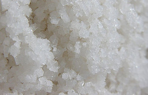 Czechy czasowo wstrzymały import soli z Polski